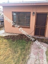 Building Photo - 540 S Tornillo St