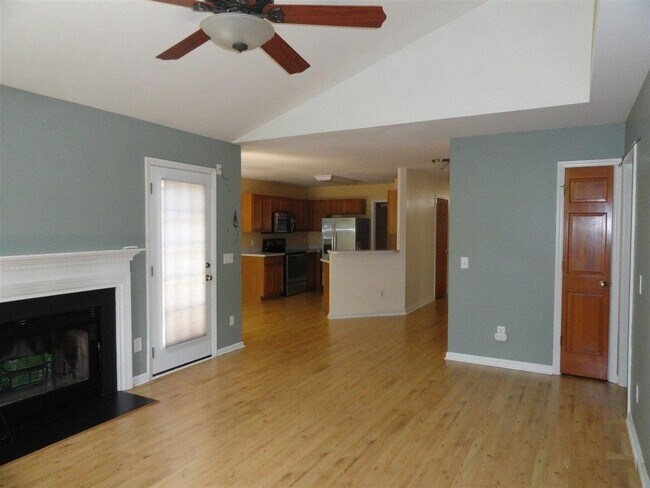 Living Room - 2821 Isabella Dr