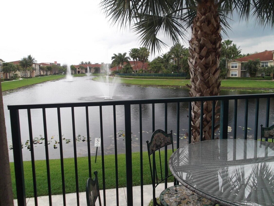 Primary Photo - 15135 Michelangelo Blvd