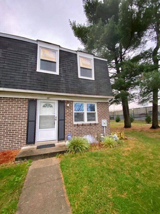 Primary Photo - 3D HOME: Beautifully-Maintained 2bedroom N...