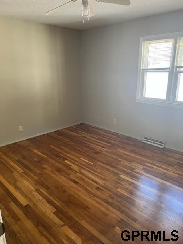 Building Photo - 802 W 25th Ave