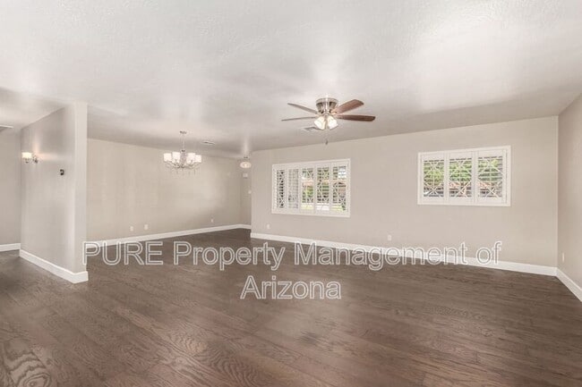 Foto del edificio - 417 E Rose Ln