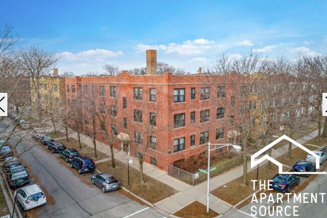 Building Photo - 2612 W Gunnison St