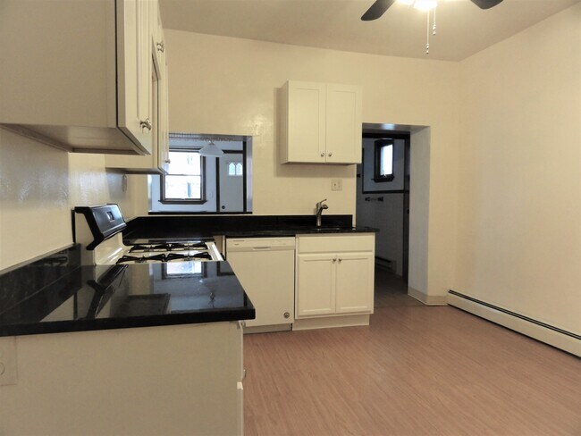 Foto del edificio - 184 41st St