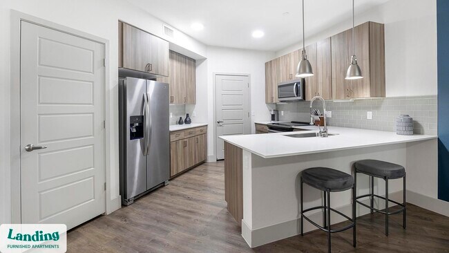 Foto del edificio - 2323 E Highland Ave