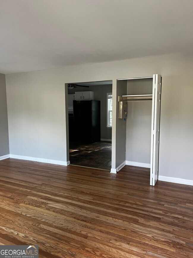 Foto del edificio - 3680 Adkins Rd NW