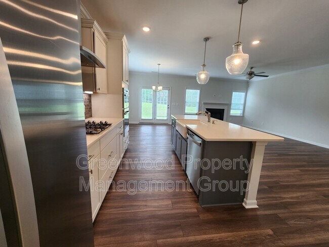 Building Photo - 6217 Cadence Dr