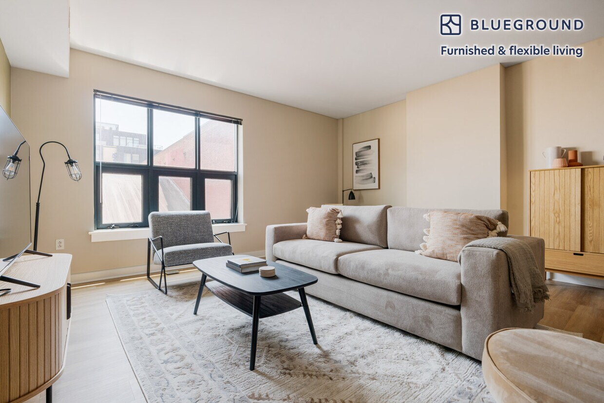 Foto principal - 1825 7th St NW