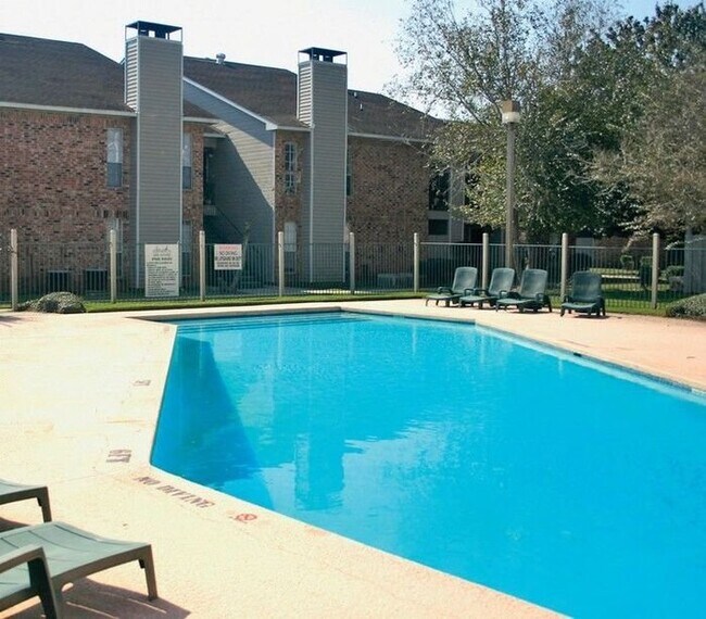 Foto del edificio - 12400 Jefferson Hwy