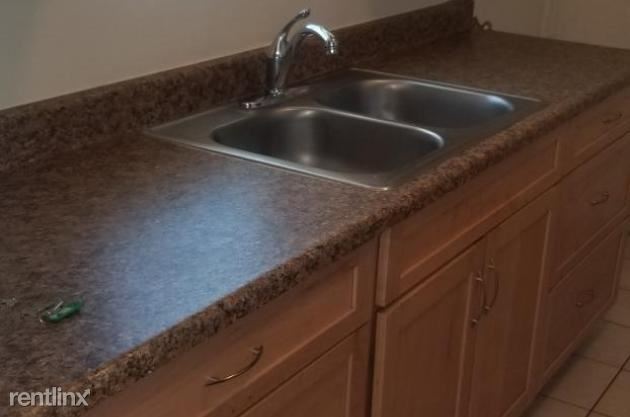 Foto del edificio - 1 br, 1 bath House - 324 N Martin Ave
