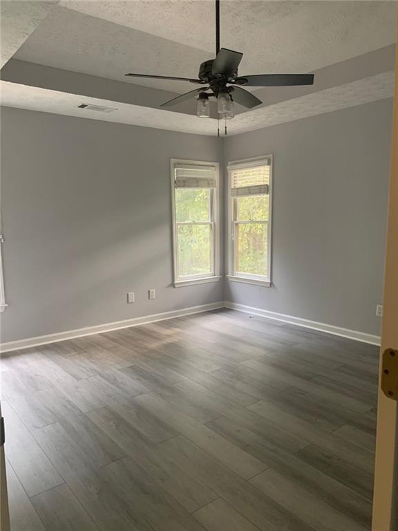 Foto del edificio - 5613 Spruce Ln