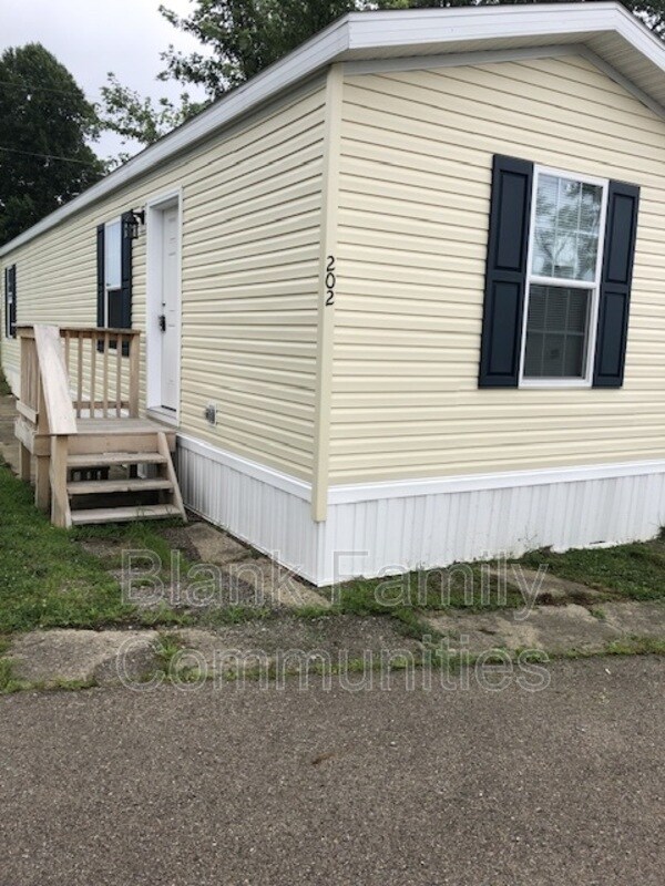 Building Photo - 202 Teakwood Dr