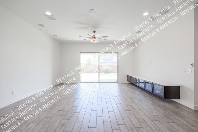 Building Photo - 7213 W Tombstone Trl