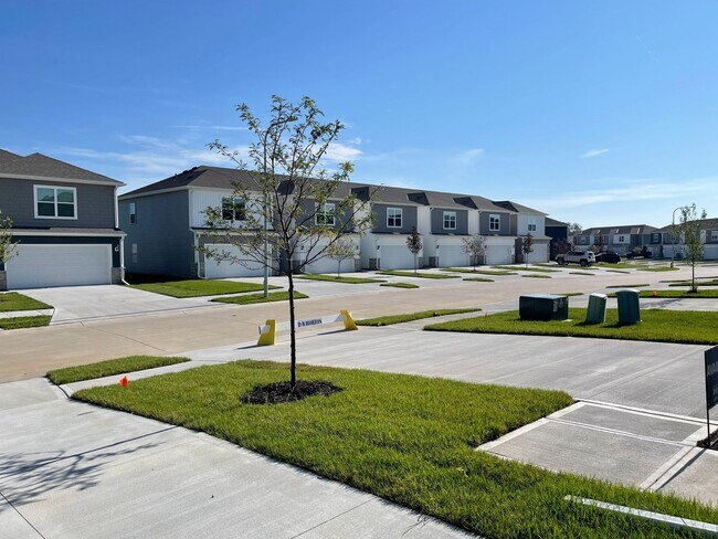 Foto del edificio - Beautiful 3 bed, 2 bath townhome $2200