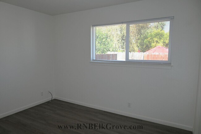 Foto del edificio - 224 3rd St