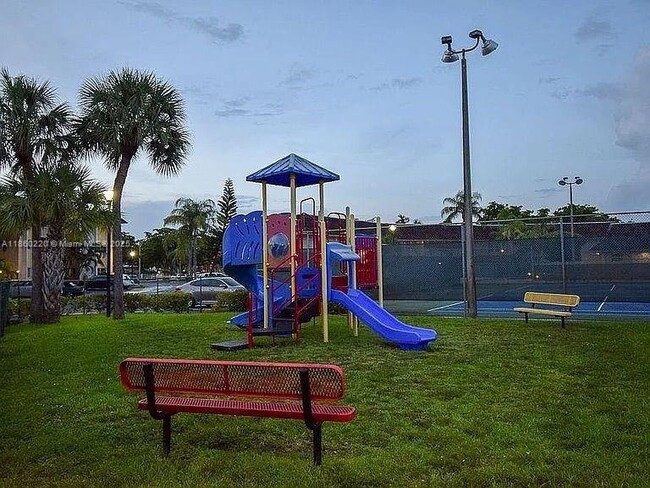 Building Photo - 7480 Miami Lakes Dr