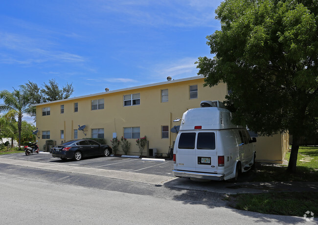 Building Photo - River Terrace Apartments