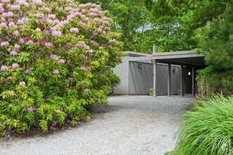 Building Photo - 1A Beatrice Dr