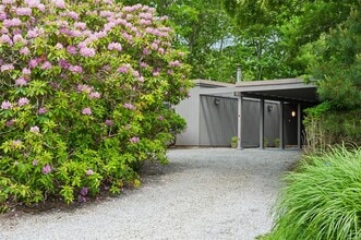Building Photo - 1A Beatrice Dr