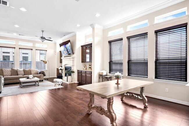 Foto del edificio - 13204 Leighton Gardens Dr