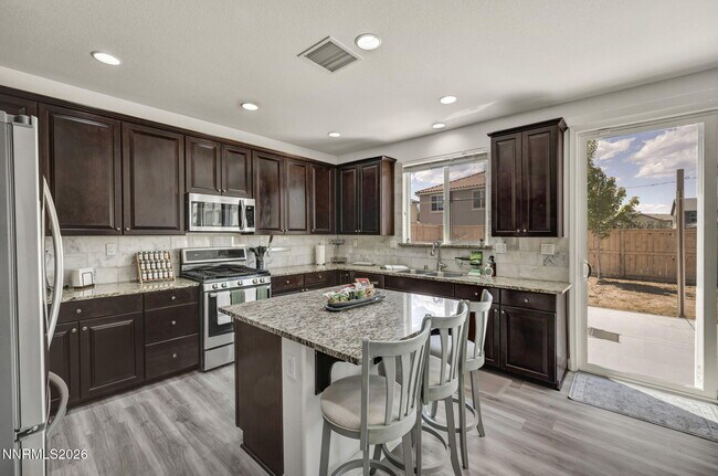 Building Photo - 10677 Foxberry Park Dr