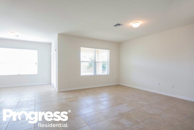 Foto del edificio - 218 SE 8th St