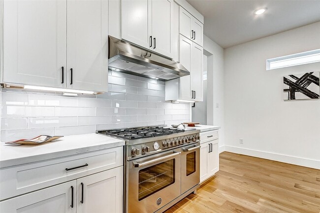 Building Photo - 7818 Janak Dr