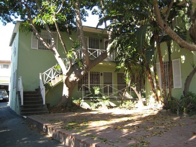 Building Photo - 2019 Cheremoya Ave