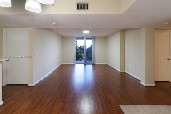 Foto del edificio - 520 SE 5 Ave