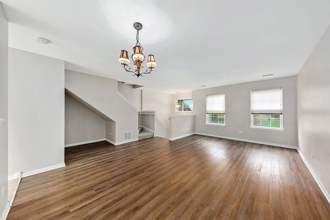 Building Photo - 14626 Thomas Jefferson Dr