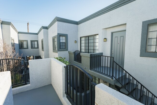 Foto del edificio - 520 N Hollywood Way