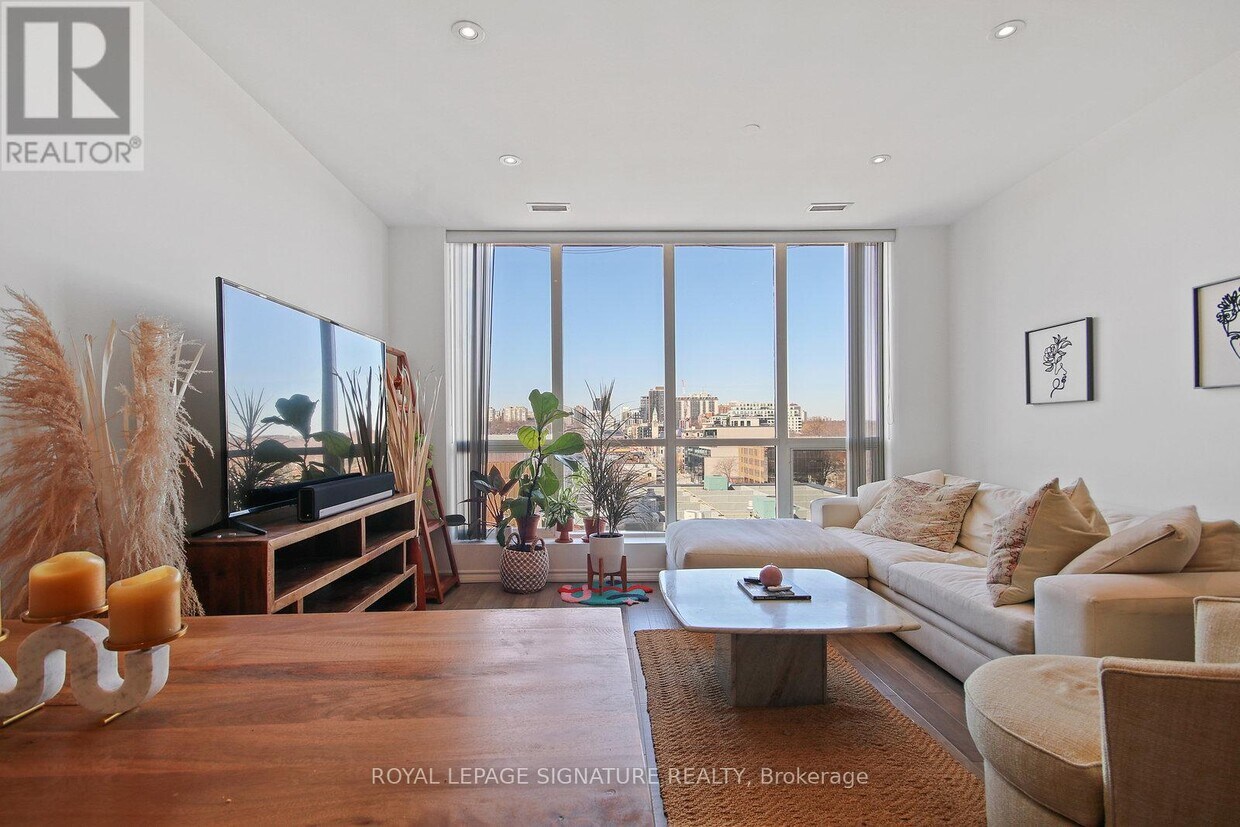 Photo principale - 980-980 Yonge St