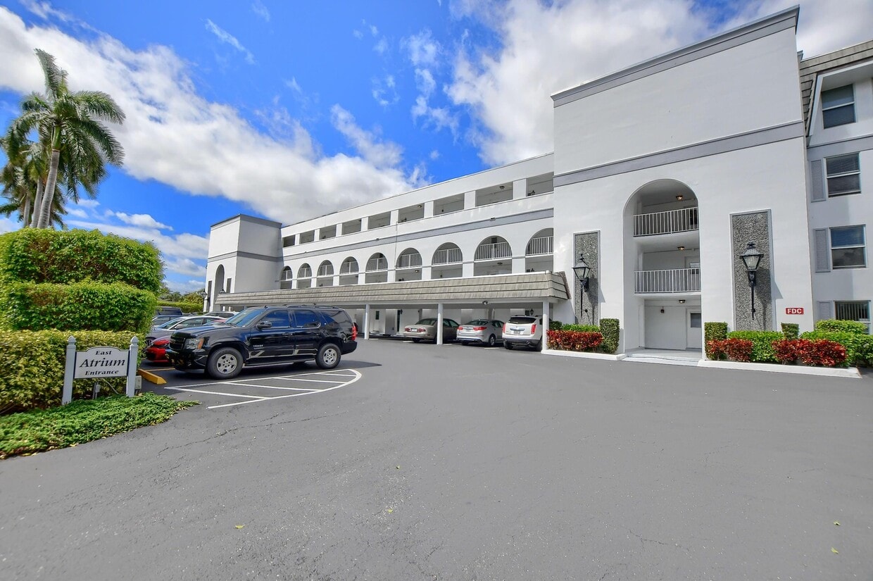 800 E Camino Real Unit 116, Boca Raton, FL 33432 Condo for Rent in