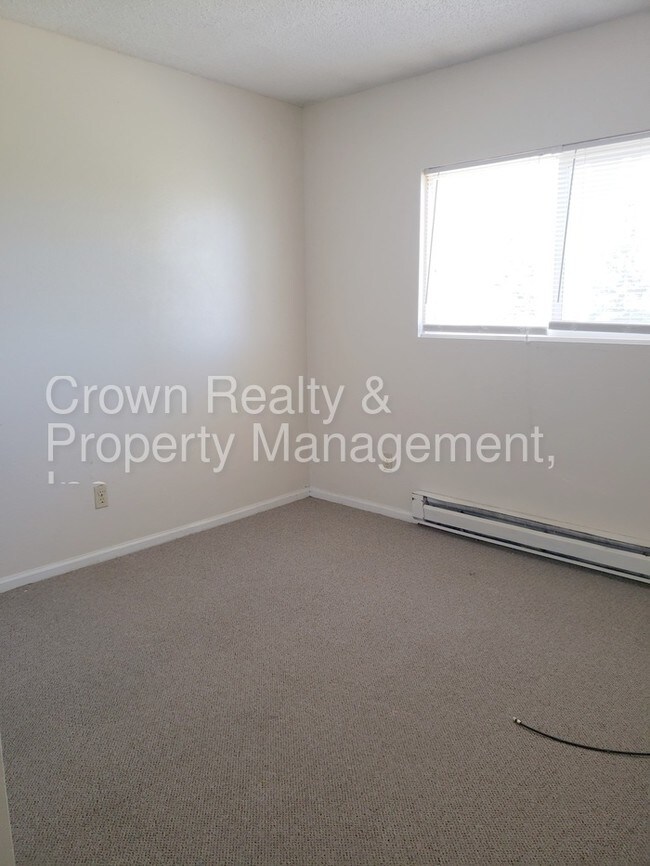 712 Dell Range Blvd Unit B, Cheyenne, WY 82009 Apartment for Rent in