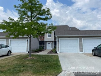 Building Photo - 1522 Oakfield Dr