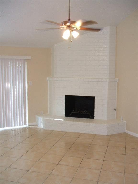Building Photo - 23003 Rothwood Rd