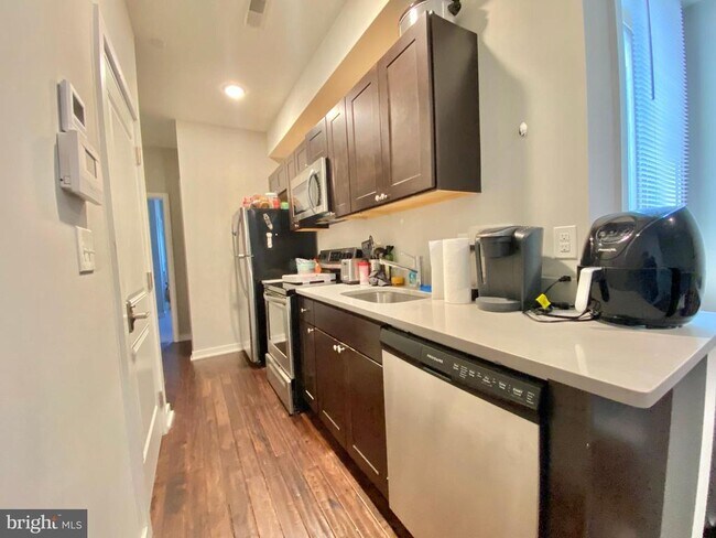 Foto del edificio - 1708 N Bouvier St