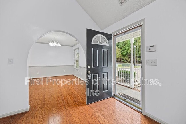 Building Photo - 740 Morningside Dr