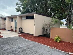 Building Photo - 15012 Royal Palm Ave