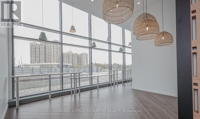 Photo du bâtiment - 498 Caldari Rd