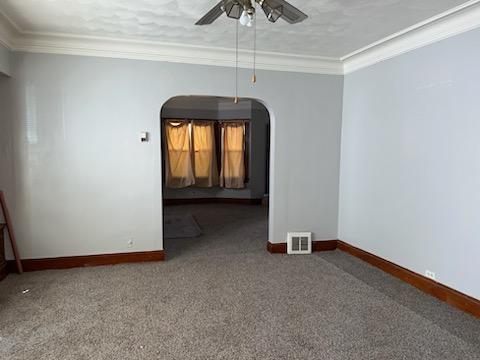 Foto del edificio - 2945 E 128th St