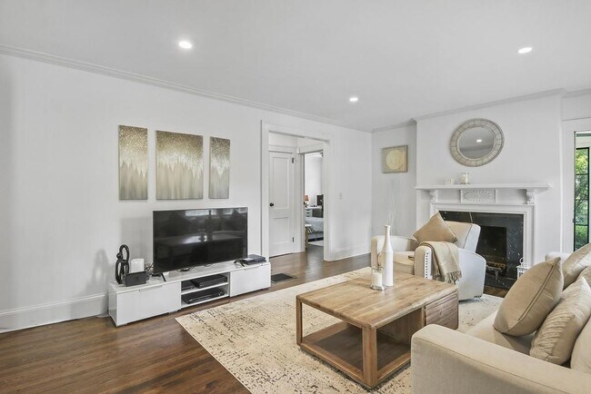 Foto del edificio - 2880 Alpine Rd NE