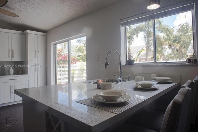 Foto del edificio - 14504 SW 144th Ter