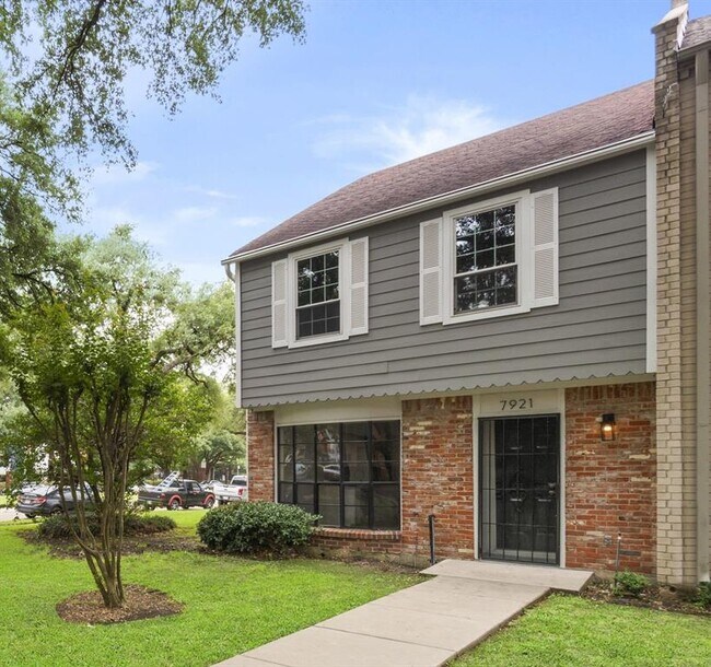 Foto del edificio - 7921 Knight Rd