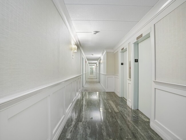 Building Photo - 27 Northill St