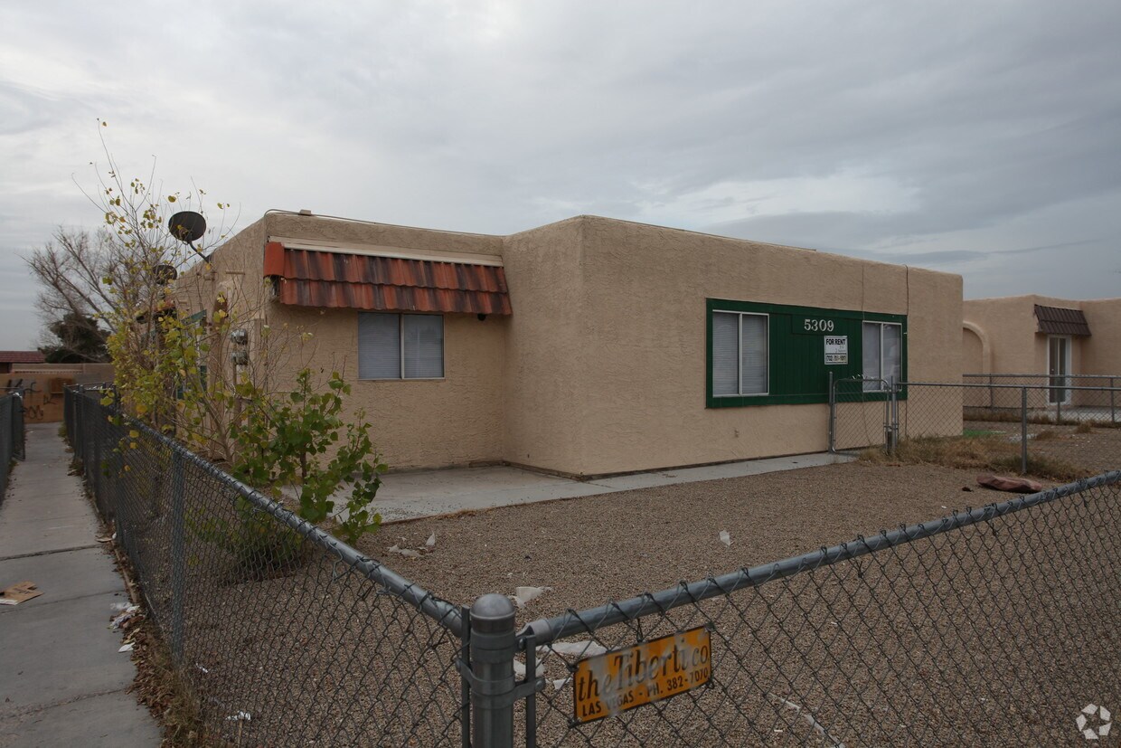 Building Photo - Cheyenne Ave 5309