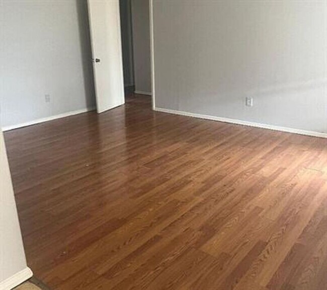 Photo - 151 N Belvedere Blvd Apartment