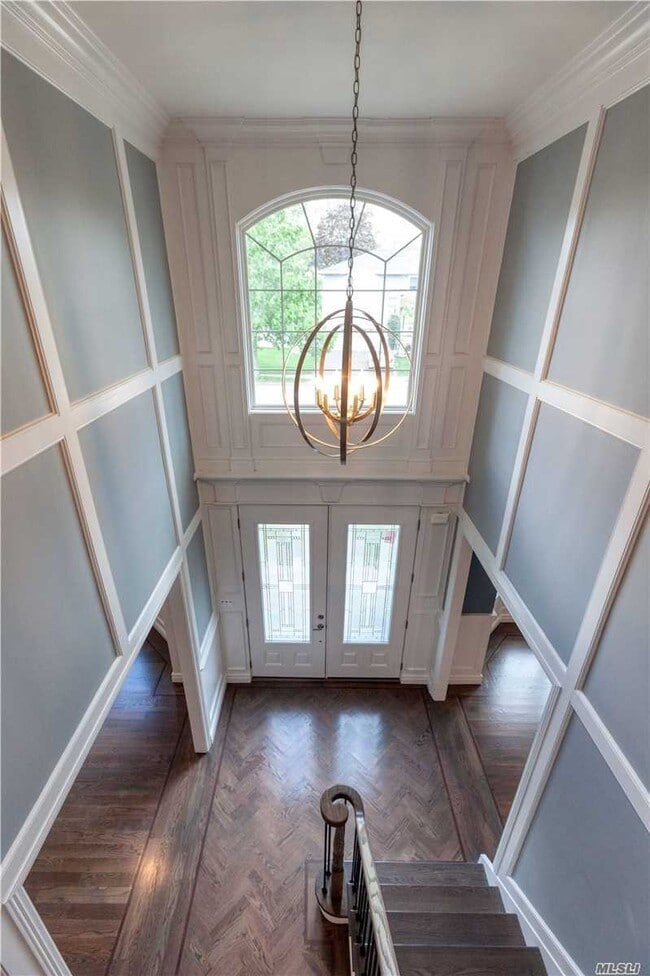 Building Photo - 43 Narcissus Dr