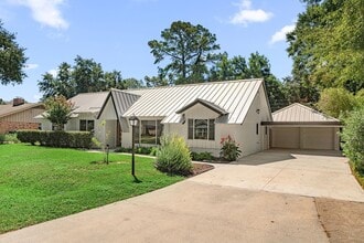 Building Photo - 10115 Moorberry Ln