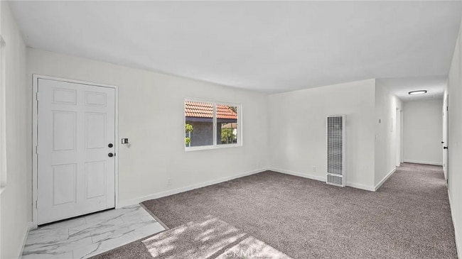 Foto del edificio - 290 N Craig Ave